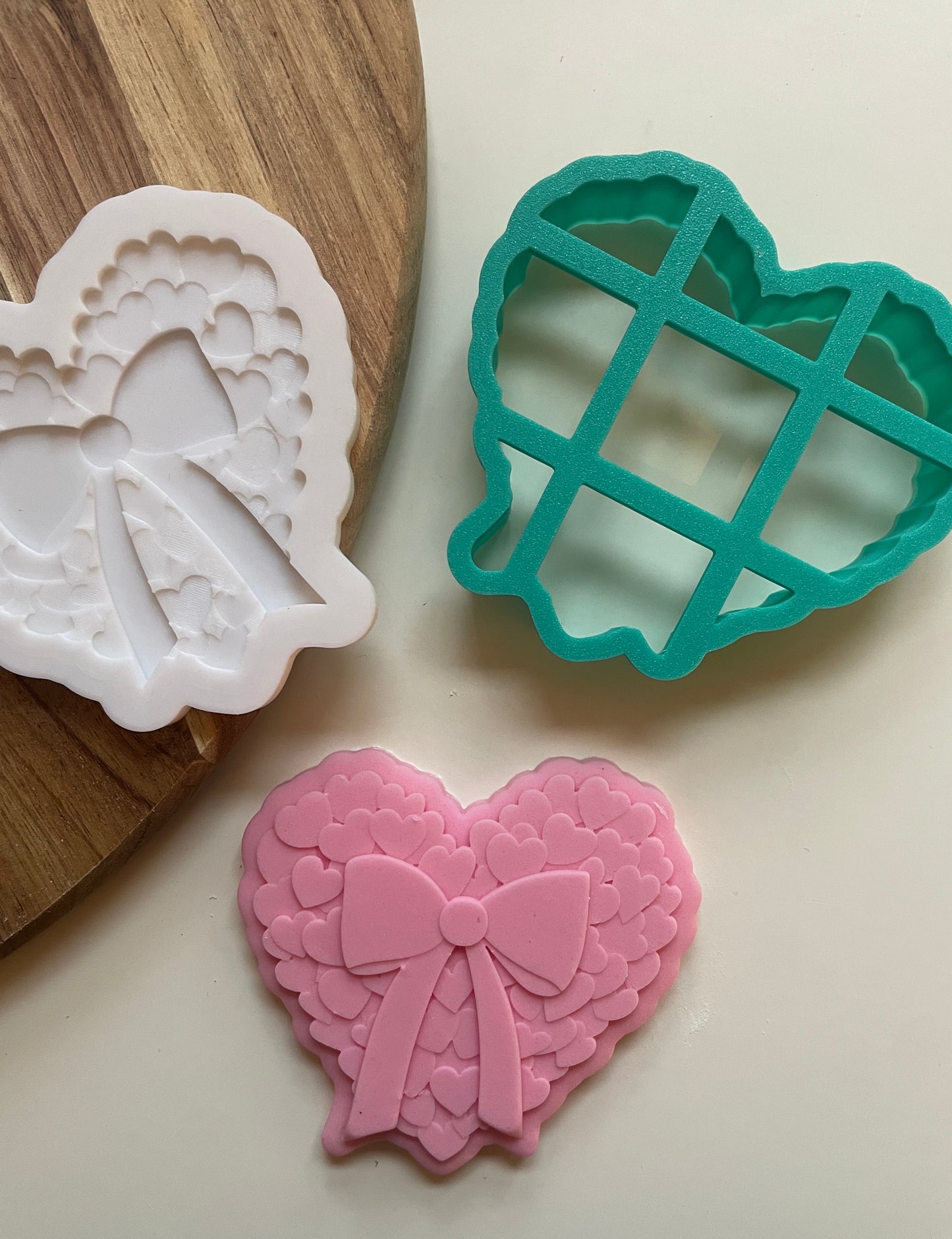 Heart Of Hearts With Bow | Embosser / Debosser And Cutter Set