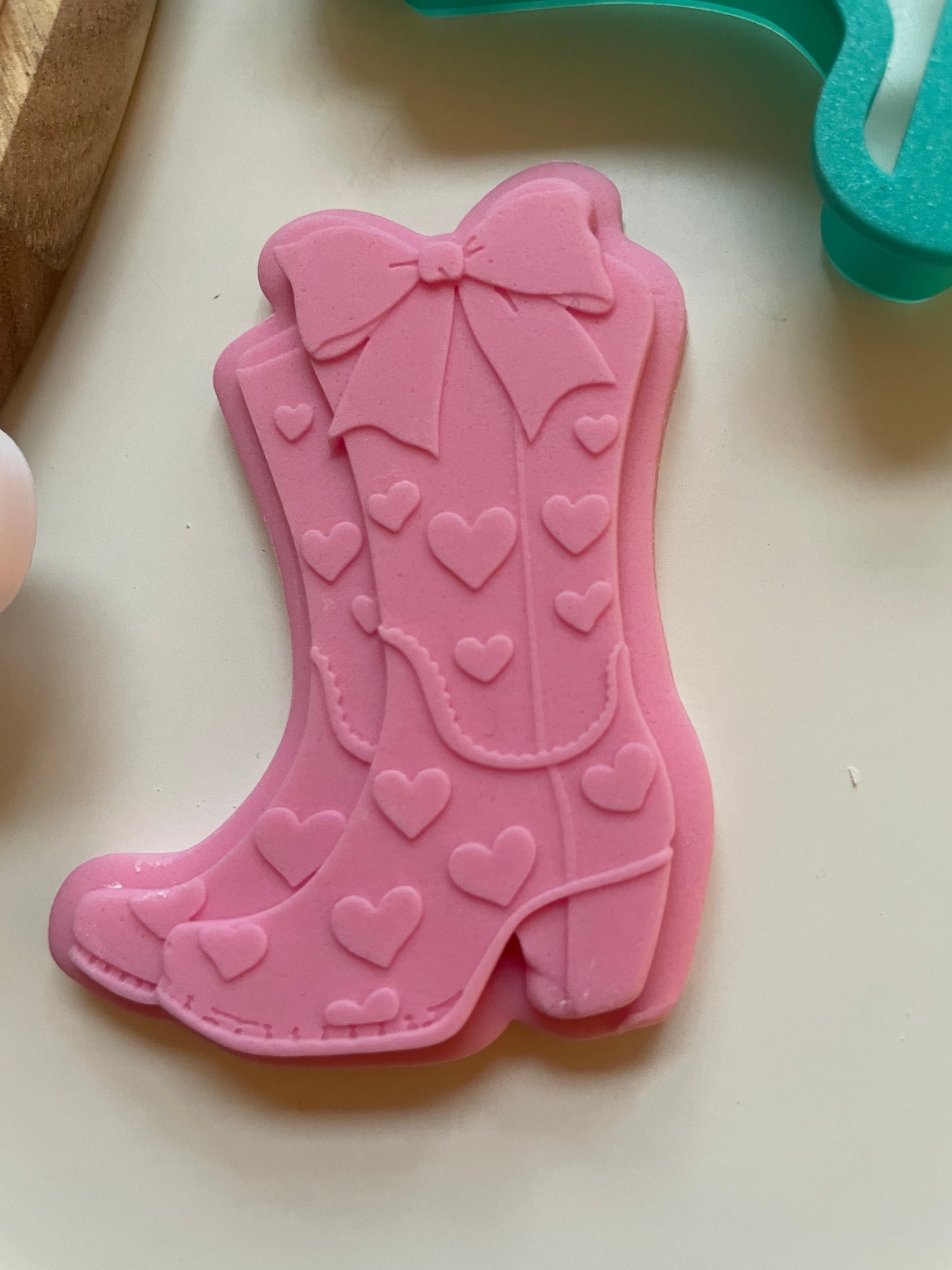 Cow Girl Boots With Pretty Bow And  Heart Pattern | Debosser / Embosser And Cutter Set.