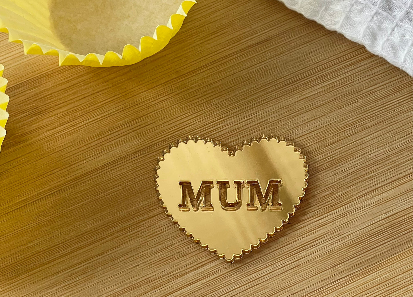 Gold acrylic mum charm. Cupcake charm. Cakescicles charm. Tray bake charm. Acrylic toppers. Mother’s Day cake charms. Mum heart charm.