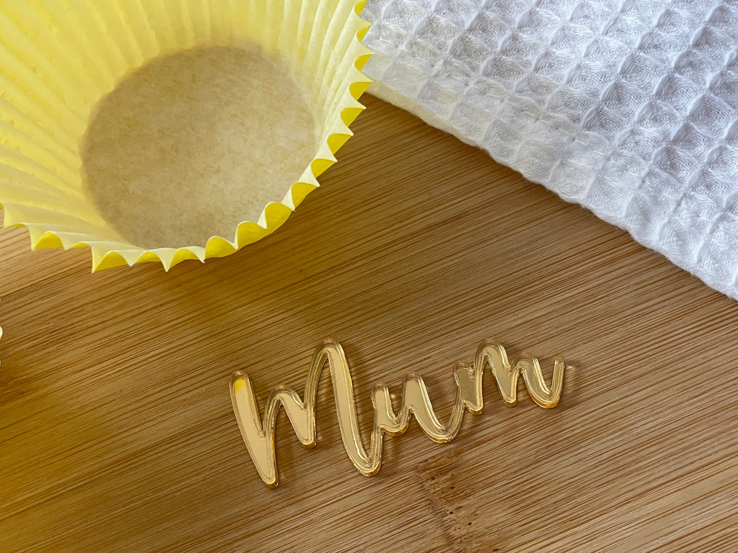 Gold acrylic mum charm. Cupcake charm. Cakescicles charm. Tray bake charm. Acrylic toppers. Mother’s Day cake charms. Mum cake topper charm