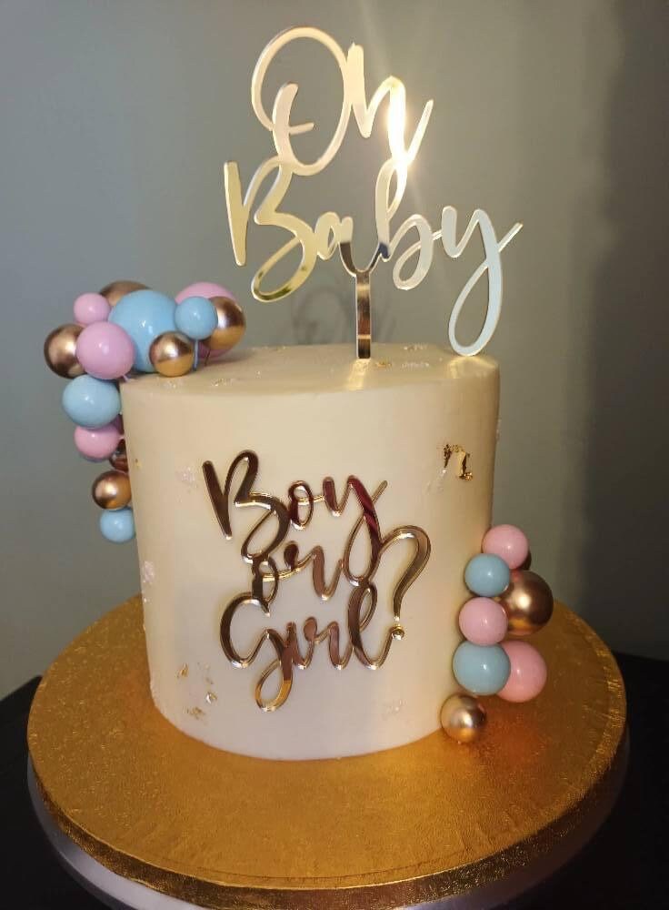 Boy or girl acrylic cake charm. Mirror gold acrylic. Silver mirror acrylic. More colours available.