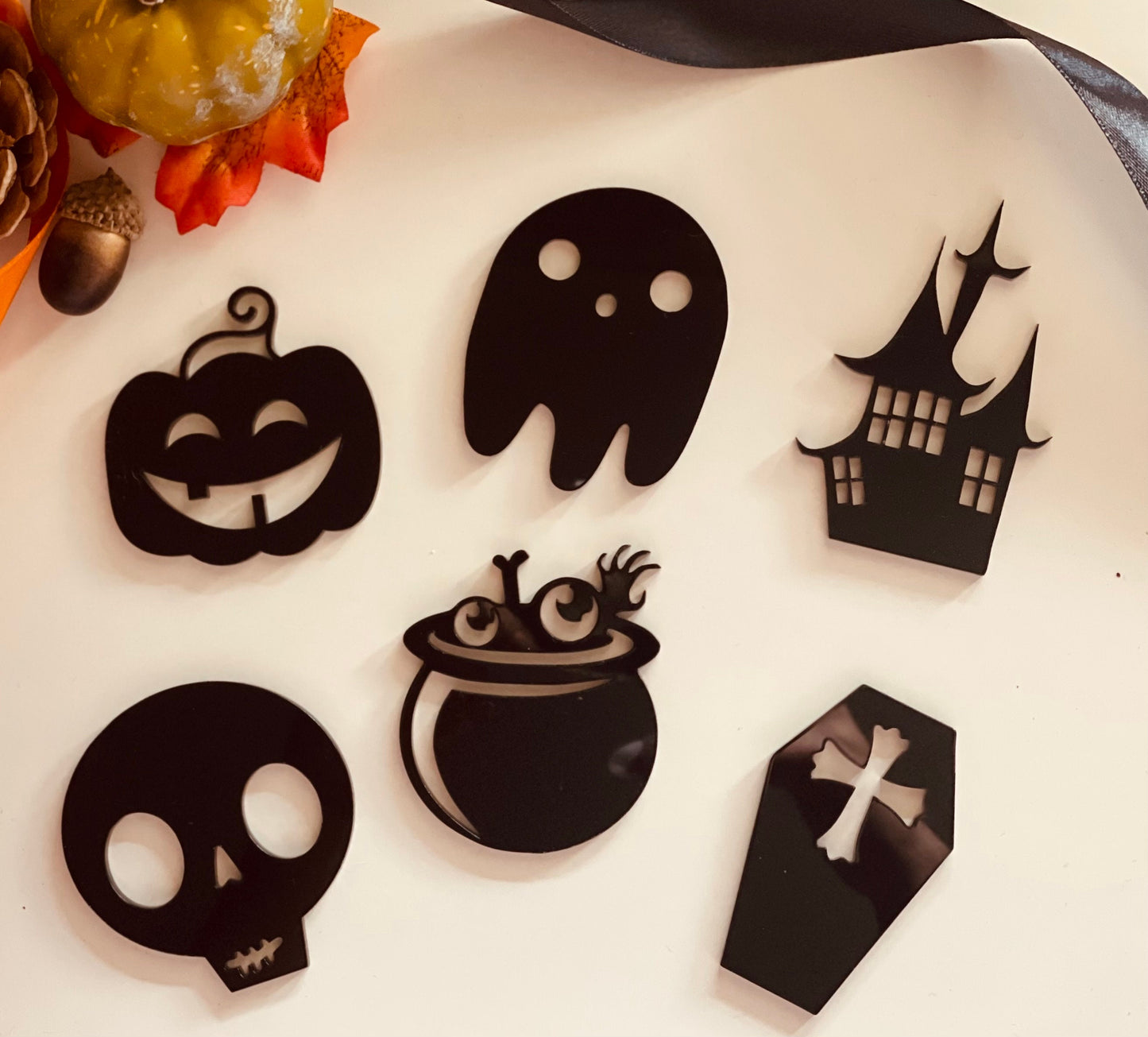 Ghost charms. Halloween cupcakes charms. Acrylic toppers for cupcakes crafts  and decoration.