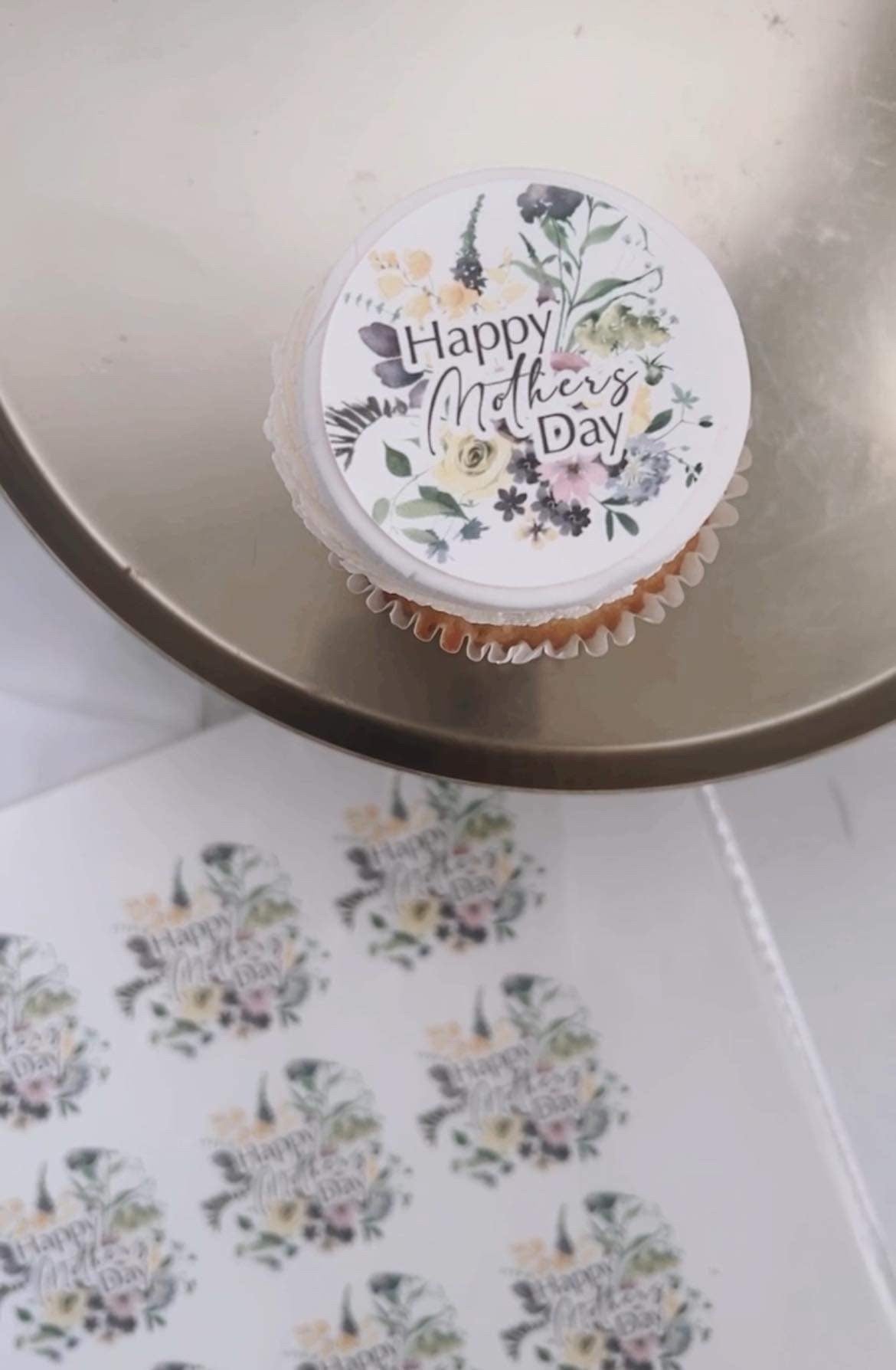 Mother’s Day cupcake toppers. Edible icing toppers.